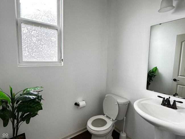 Building Photo - 12588 Hideout Dr