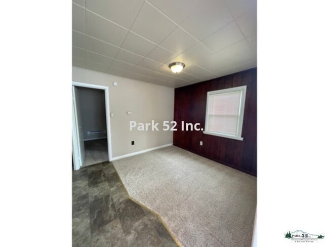 Building Photo - 766 96th St S