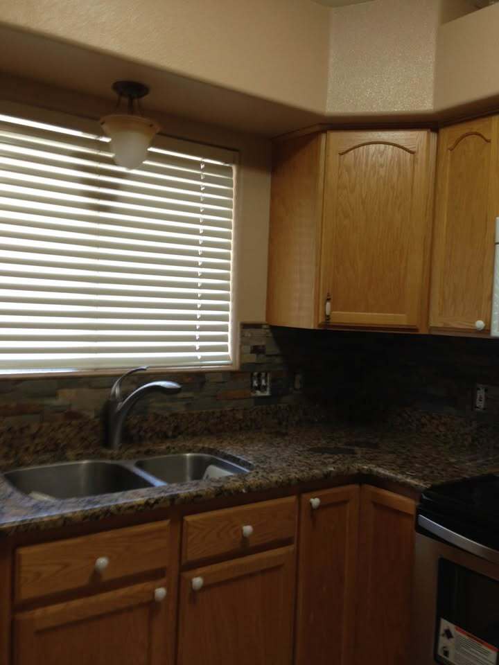 Building Photo - 89 N Paradise Way