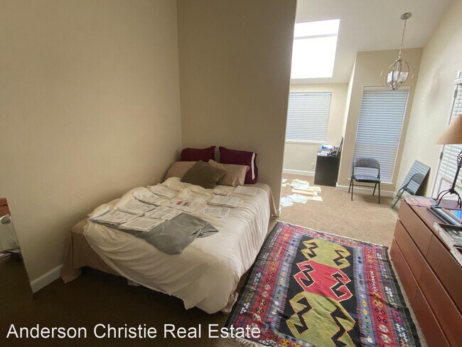 Building Photo - 2 br, 2 bath House - 1021 Via Tornasol