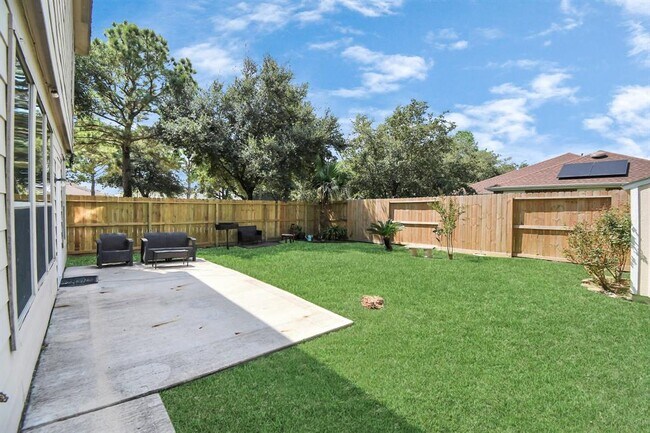 Building Photo - 6903 Oleander Grove Way