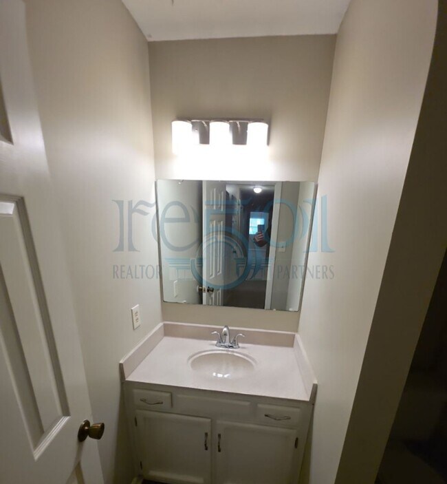 Building Photo - The home you've been looking for!