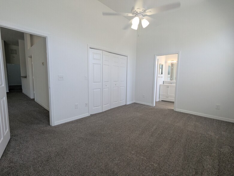 Building Photo - 132 Devon Cir