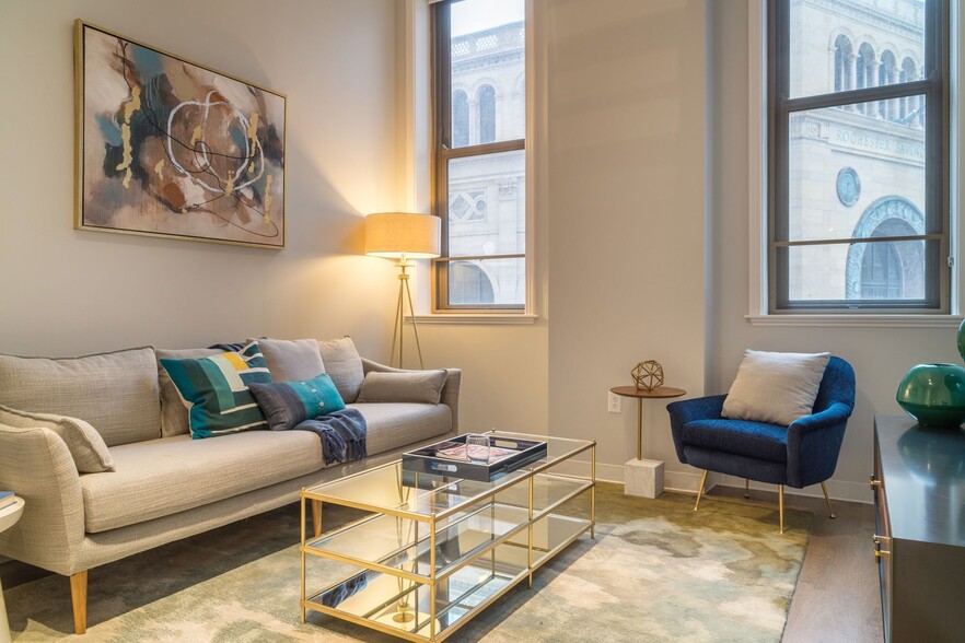 Living Room With Natural Light - Liberty Lofts