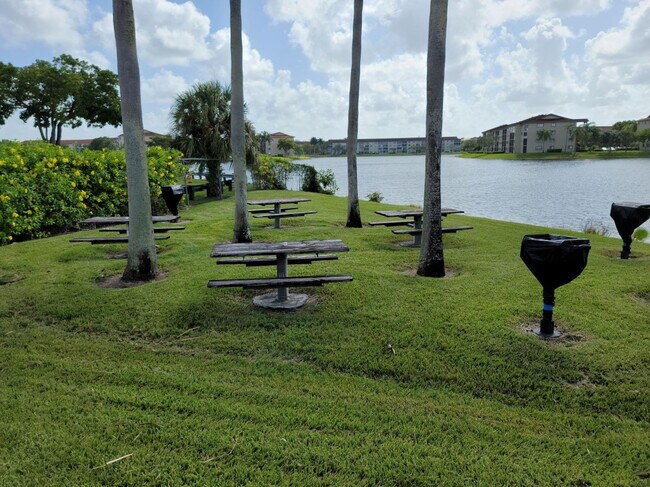 Building Photo - 300 SW 134th Way