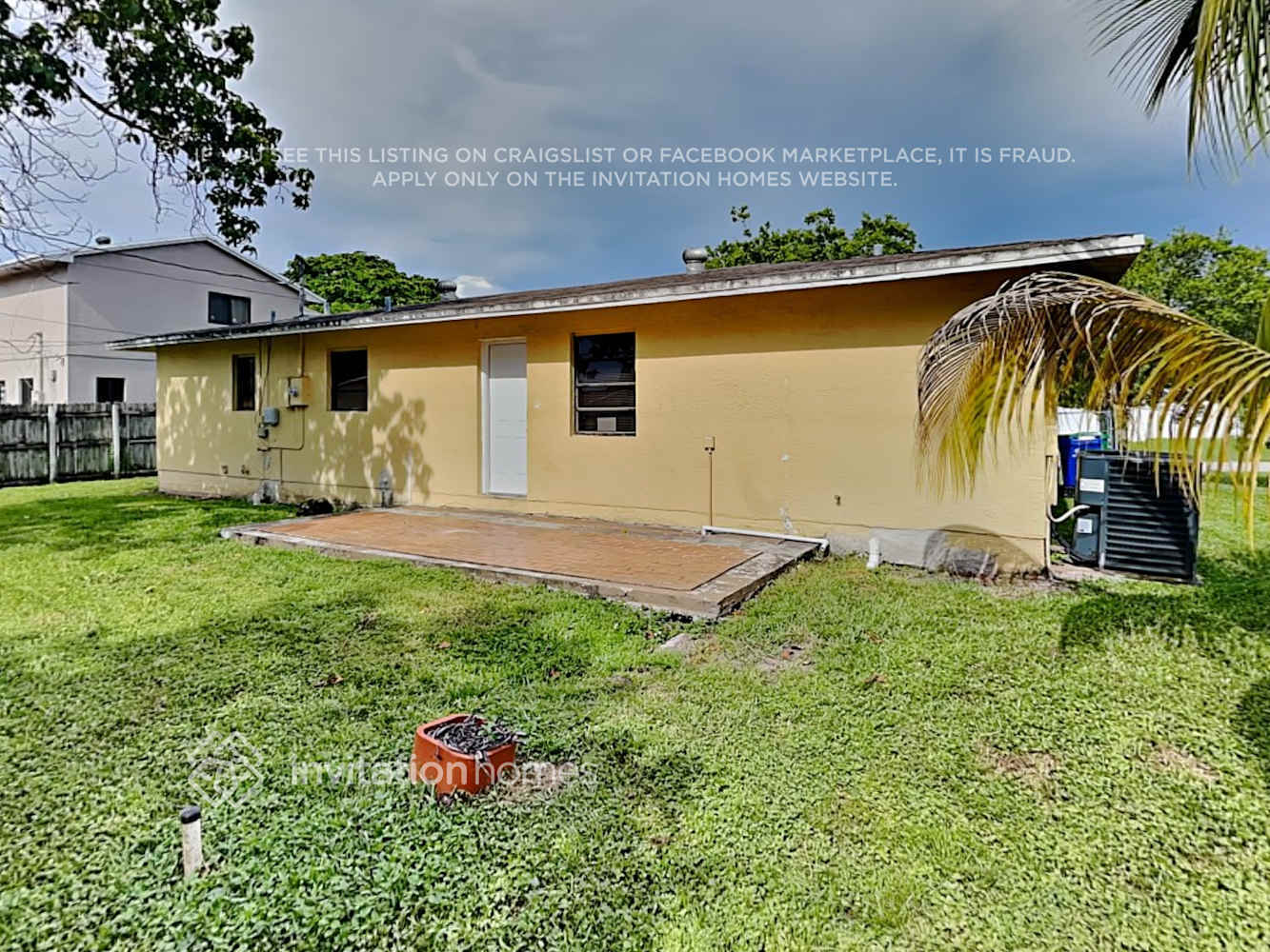 Building Photo - 1904 SW 96th Ave