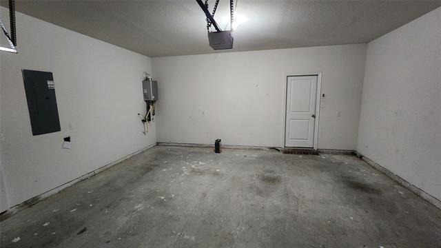 Building Photo - 3904 Oak Crk Cir