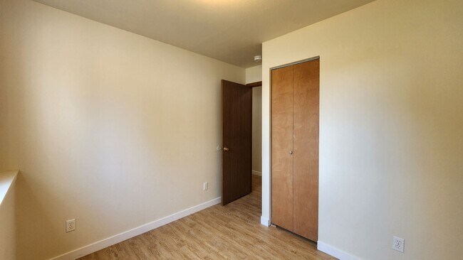 Building Photo - 3452 W Lilac Ct
