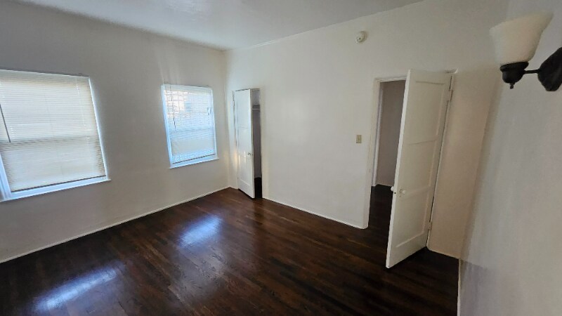 Building Photo - 1425 Echo Park Ave