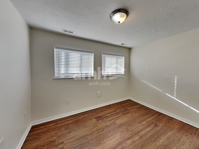 Building Photo - 2602 W 4050 S