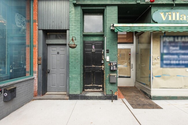 Building Photo - 10 N Broadway