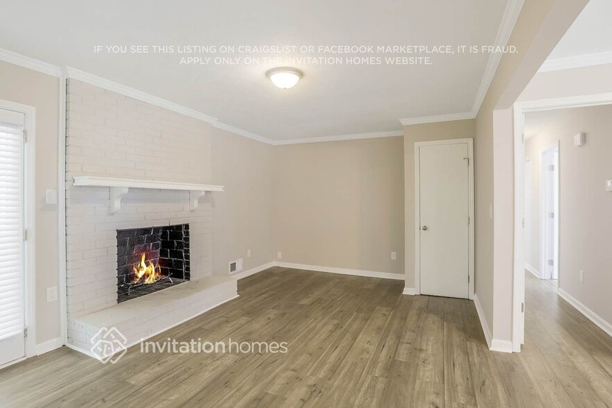 Building Photo - 2865 Castle Dr SW