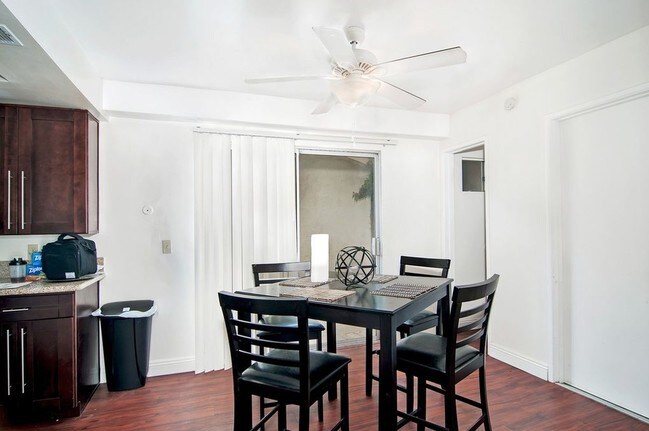 Building Photo - 1143 Granger St