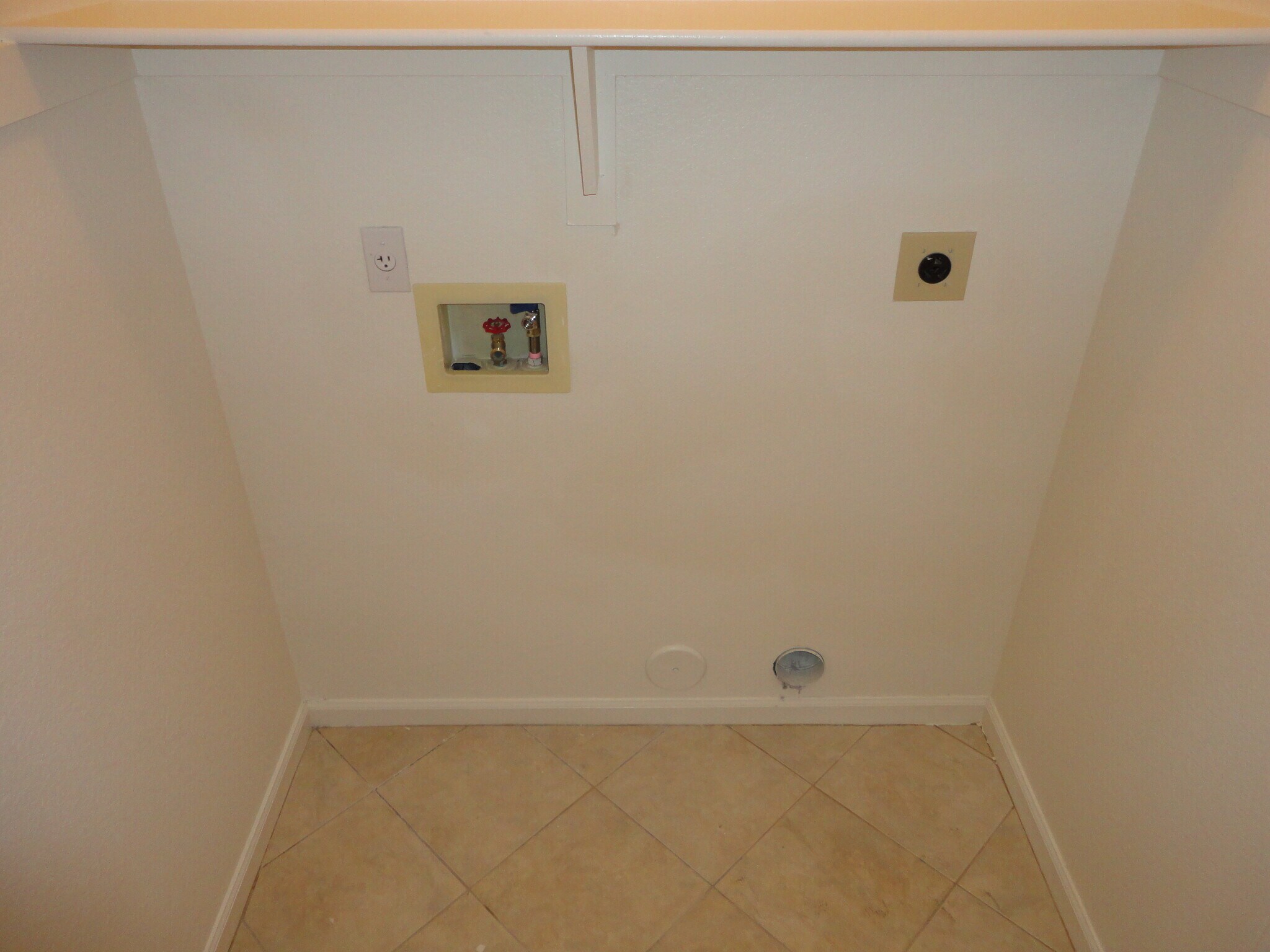 Building Photo - 233 W Verano Pl