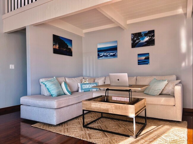 Building Photo - 1990 Dolphin Dr