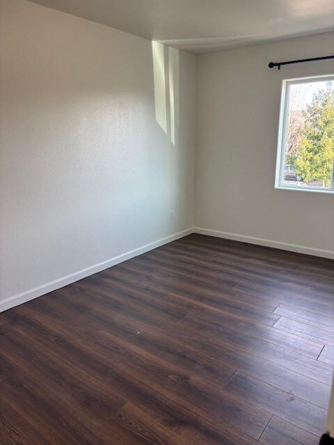 Building Photo - 2010 Cypress Ct