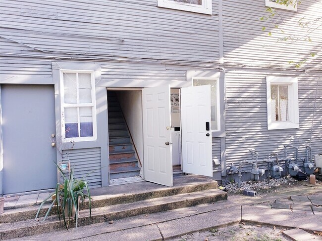 Building Photo - 4909 Worth St