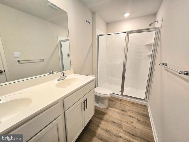Building Photo - 8 Whaler Dr