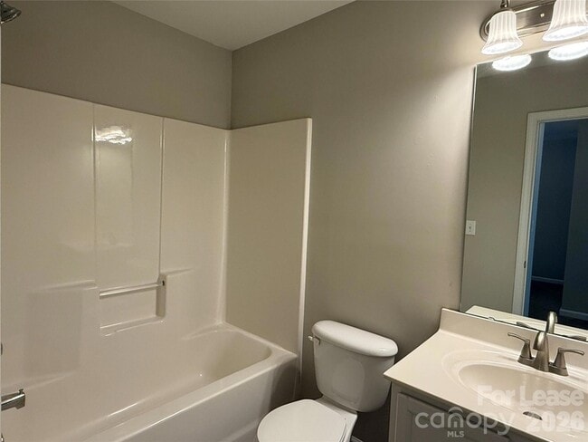 Building Photo - 2152 Whispering Way