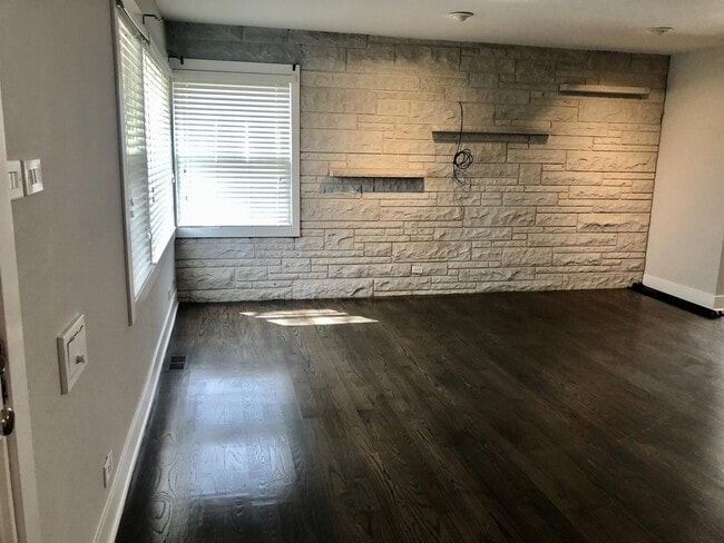 Building Photo - 4244 Gilbert Ave