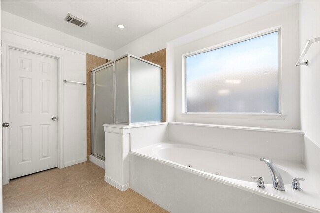 Building Photo - 1810 Candle Light Ct