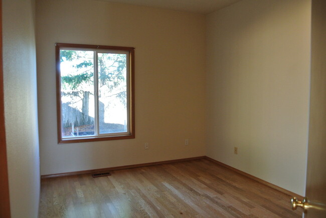 Building Photo - Beautiful 3-Bedroom Home In SW Corvallis