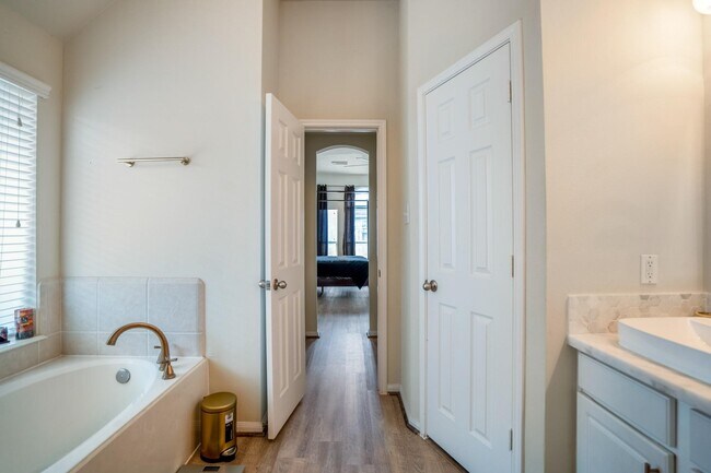 Building Photo - 12619 Mansfield Glen Ct