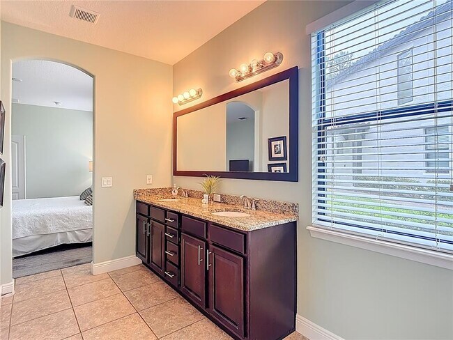 Building Photo - 8149 Roseville Blvd