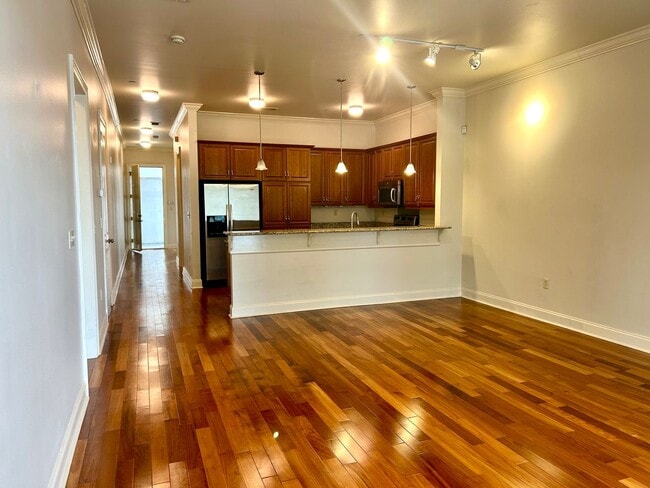 Building Photo - Victory Commons