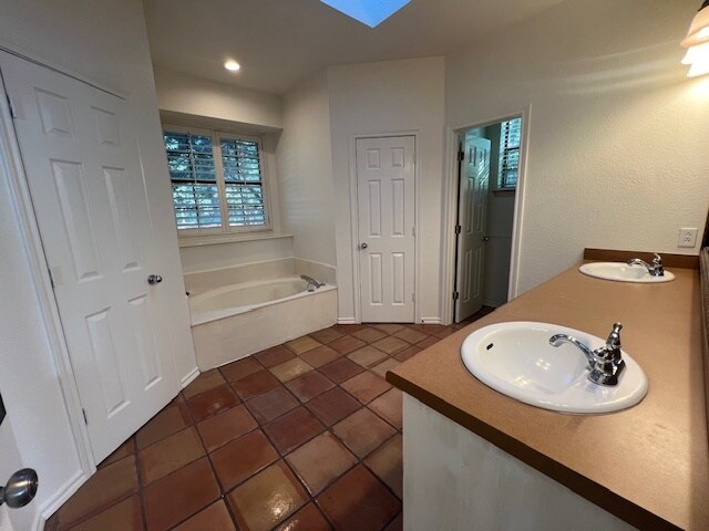 Building Photo - 6170 Weiland Rd