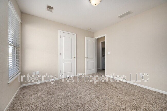 Building Photo - 5941 NW 90th Terrace