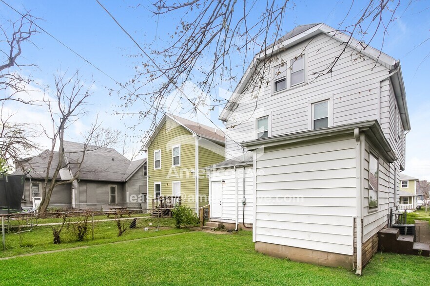 Building Photo - 3236 N Capitol Ave