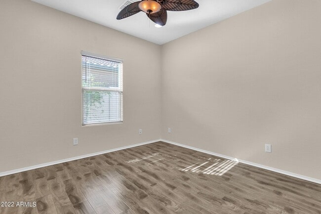 Building Photo - 10807 W El Cortez Pl