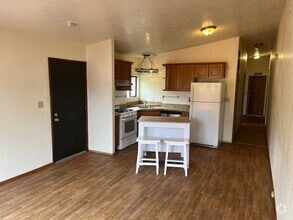 Building Photo - Two Bedroom Temescal