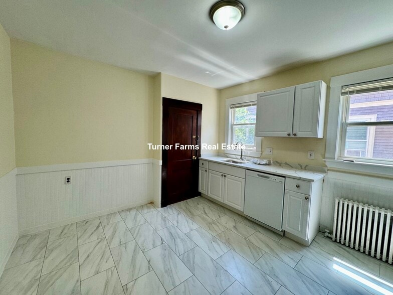 Building Photo - 41 Michigan Ave