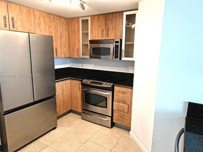 Building Photo - 7910 Harbor Island Dr