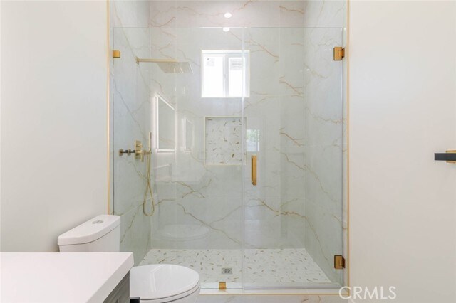 Building Photo - 10656 Nassau Ave