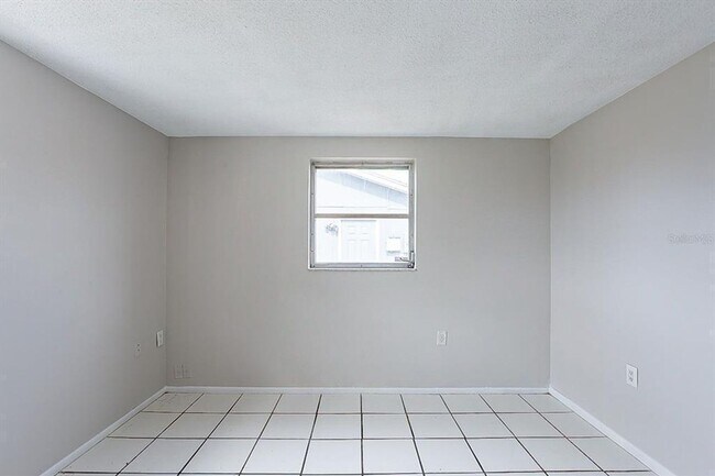 Building Photo - Charming 2BR House in Port Richey