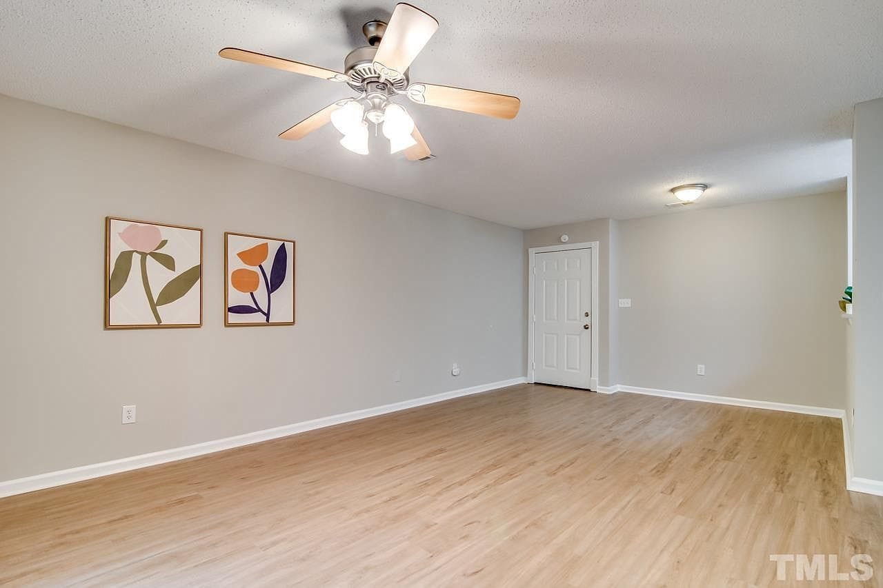 Building Photo - Room in Condo on Audubon Lake Dr
