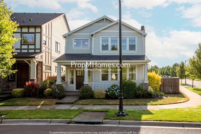 Primary Photo - Luxury Four Bedroom Home in Villebois - Co...