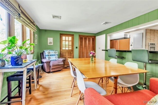 Building Photo - 4770 Boncrest Dr E