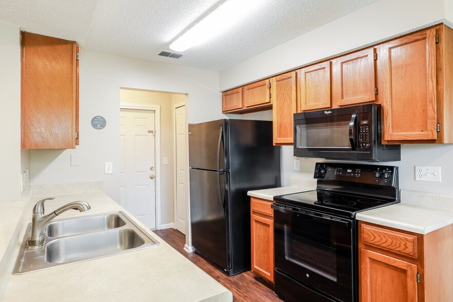 Building Photo - 3239 Puffin Way