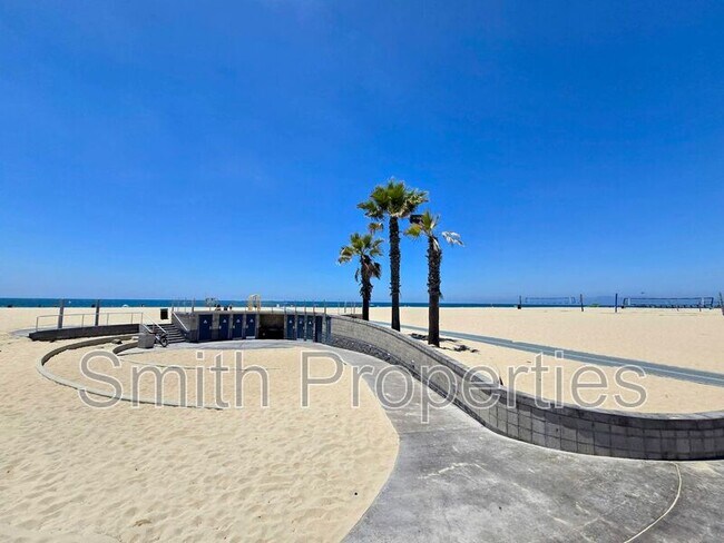 Building Photo - 320 Hermosa Ave