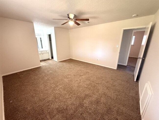 Building Photo - 1003 Valley Ranch Dr