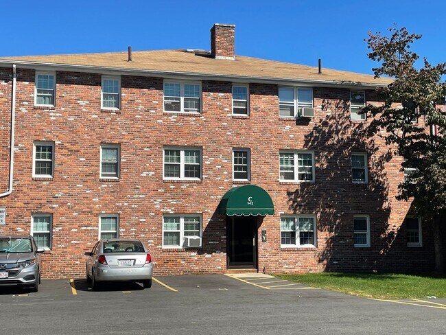 Building Photo - 180-180 Tyngsboro Rd