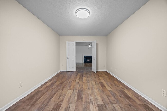 Building Photo - Welcome to Brookstone!