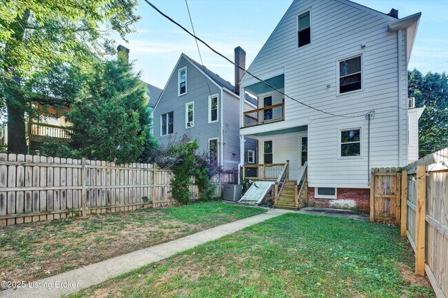 Building Photo - 1315 Highland Ave