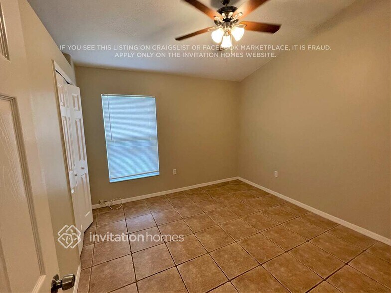Building Photo - 6234 White Clover Cir