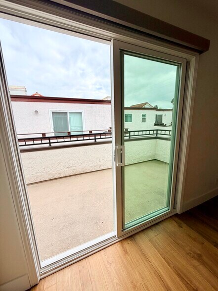 MB patio - 310 20th St
