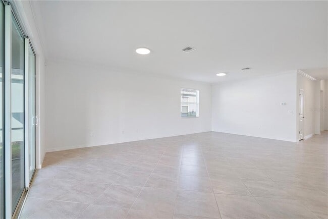 Building Photo - 17604 Fallen Br Wy